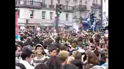Fg Dj Radio @ Techno Parade 2006.avi