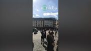 Фенове на Левски подгряват с песни във Франкфурт