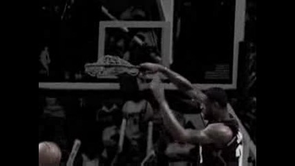 Nike Lebron Witness 2007 Commercial Dunk