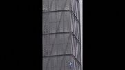 Мъж опита да изкачи без екипировка небостъргач в Буенос Айрес, задържаха го (ВИДЕО)