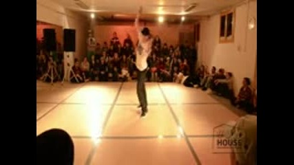 Dzh Vs Yasen Top 16 Popping Battle at Flava House - www.uget.in