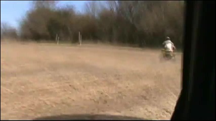 Z400 Field Wheelies with Fail 