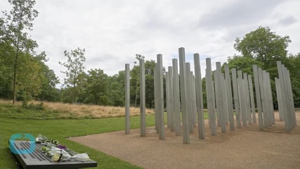 Britain Pays Tribute to 7/7 Victims 10 Years After London Bombings