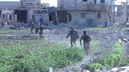 Syria: SAA pushes further into E. Ghouta, splitting district into halves
