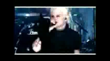 livinin a world without you estudios mtv 