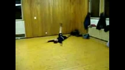 If you watch this 100 times you'll still laugh !