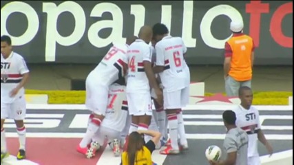Фамозен гол на Denilson от воле !