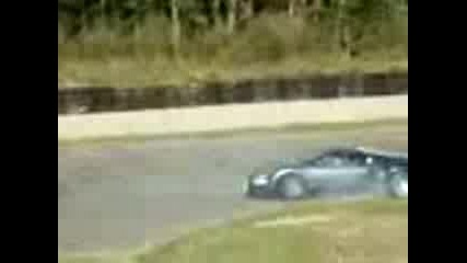 Идиот С Bugatti Veyron!