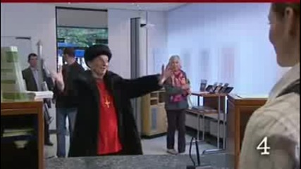 10 things you should not do in a bank