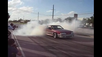 Ford Mustang Burnout