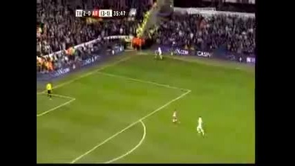 Berbatov се гаври с Gallas