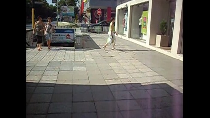 Едно клипче от разходка по една варненска улица