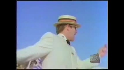 Elton John - Im Still Standing 