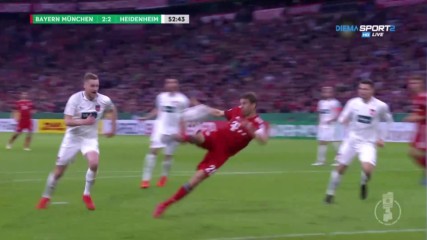 Фамозно изпълнение на Мюлер и 2:2 в Мюнхен