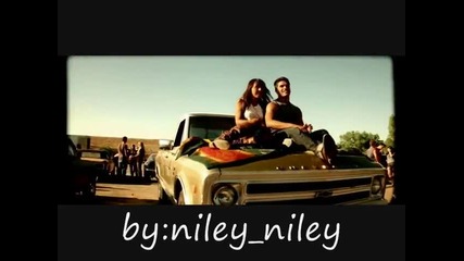 miley and selena : Flay on the Wall