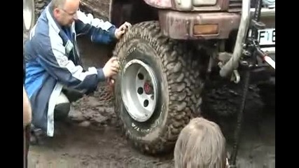 Хитър начин за напомпване на гума!