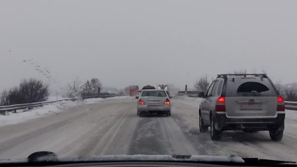 Изпреварване в насрещното при зимни условия