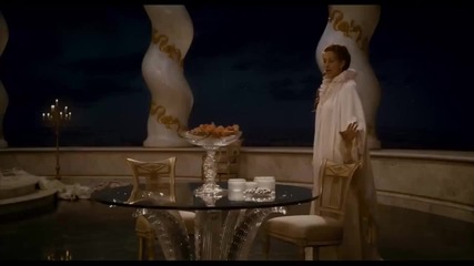 Snow White and the Huntsman vs. Mirror Mirror Trailer Battle