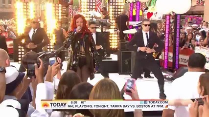 Rihanna - Sandm (live on Today Show)