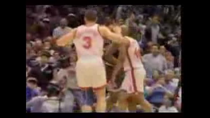Shaquille Oneal чупи коша