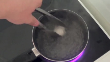 луд човек потрошава Кухнята 4
