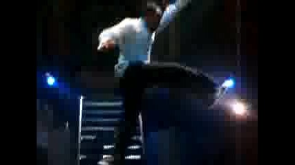 Apl - Break Dancing