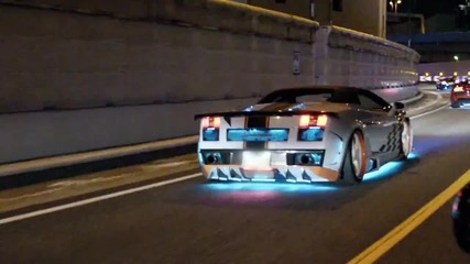 Опитай се да не забележиш тези автомобили в Токио!