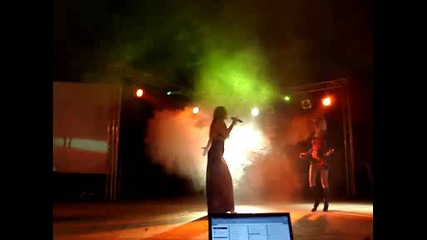 Глория И Тони Дачева - Жените Са Цветя