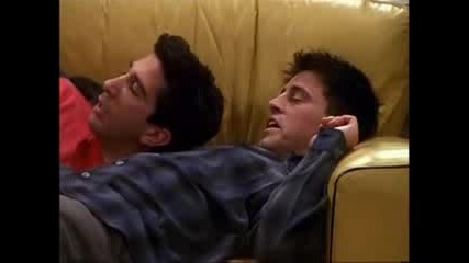 Рос И Джоуи Спят Заедно :) :) :)