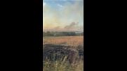 Търсят се доброволци за гасене на голям пожар до Костинброд, огънят се вижда от километри