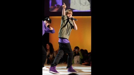 Justin Bieber - Kiss And Tell 