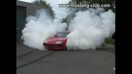 Toyota Supra Super Burnout