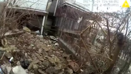 Хванаха трима полицаи да подхвърлят наркотици на заподозрян