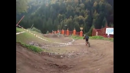Колелото му избяга! 