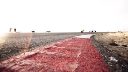 Motorcycle vs. Car Drift Battle(ipad)