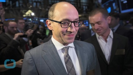 Twitter Chief Costolo Steps Down