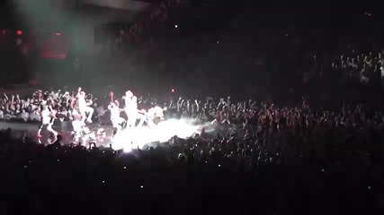 Lady Gaga - Bad Romance - Monster Ball Tour - London 