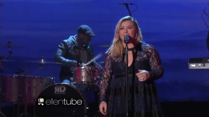 Kelly Clarkson - Heartbeat Song * Live on The Ellen Show