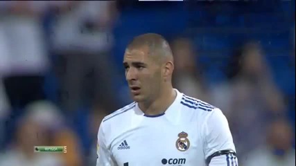 Роналдо разби нос и подари фланелка