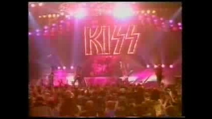 KISS Animalize Tour 1984 - Heavens On Fire