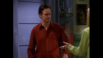 Friends - S07e08 - Chandler Doesnt Like Dogs