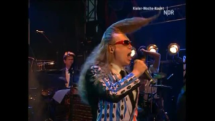 Leningrad Cowboys - Enter Sandman (live)