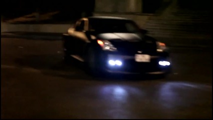 Изрудски Nissan 350z 