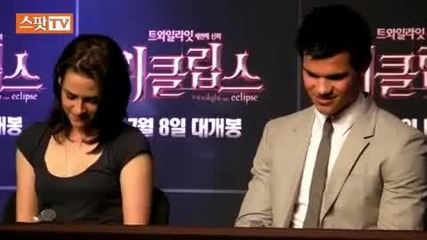 Kristen Stewart & Taylor Lautner Press Conference in Korea (part 4) 