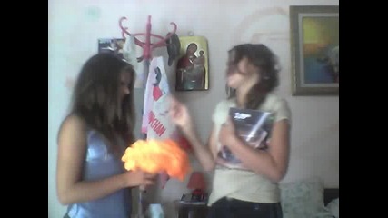 purvi ucheben den :p :)