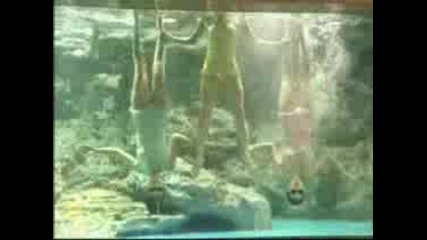 Лунната походка под вода