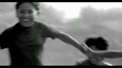Leona Lewis - Footprints In The Sand 