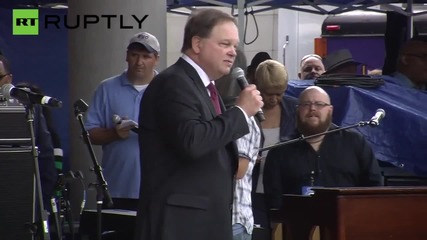 Thousands Pay Tribute to Blues Legend BB King in Memphis