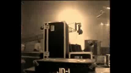 Queen - Hang on in there 