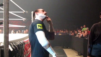 Cm Punk insults fan in Adelaide